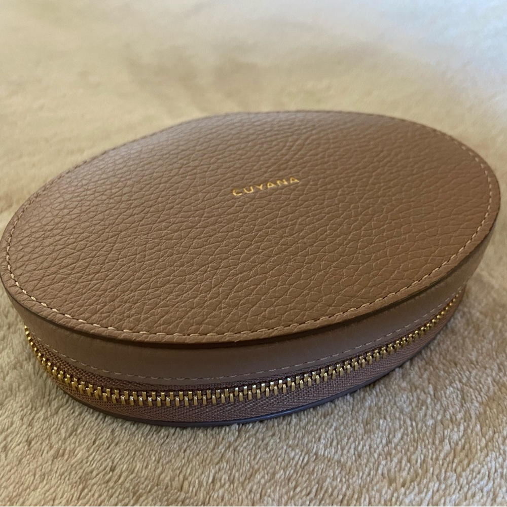 Cuyana Leather Jewelry Case